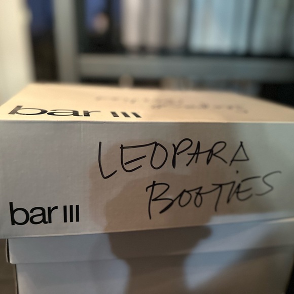 Leopard Booties Like New - Picture 5 of 5